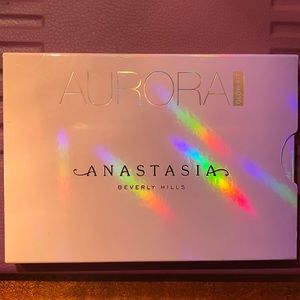 Anastasia Beverly Hills AURORA Glow Kit